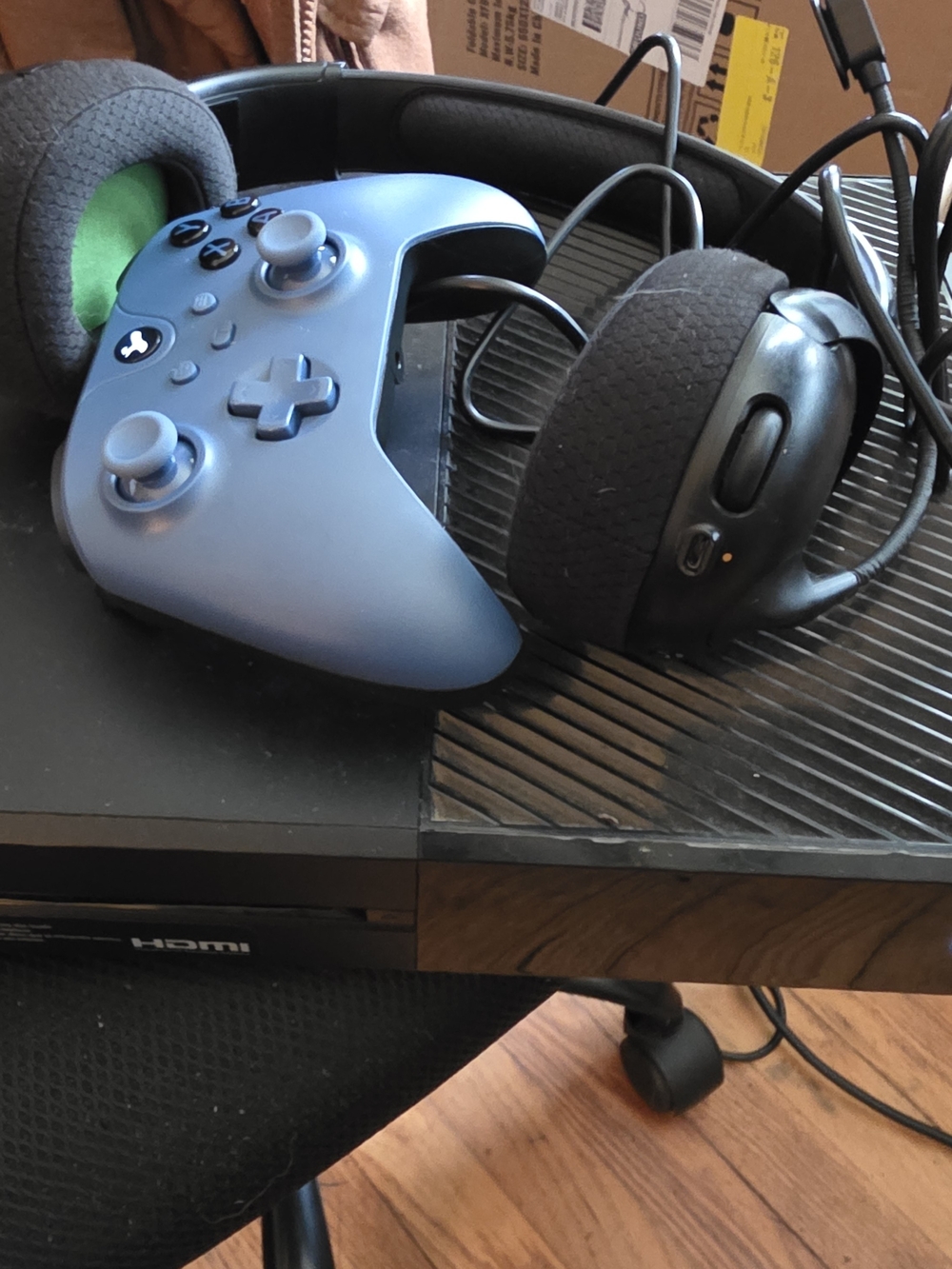 Xbox One With Brand New Gaming Controller - Headphones